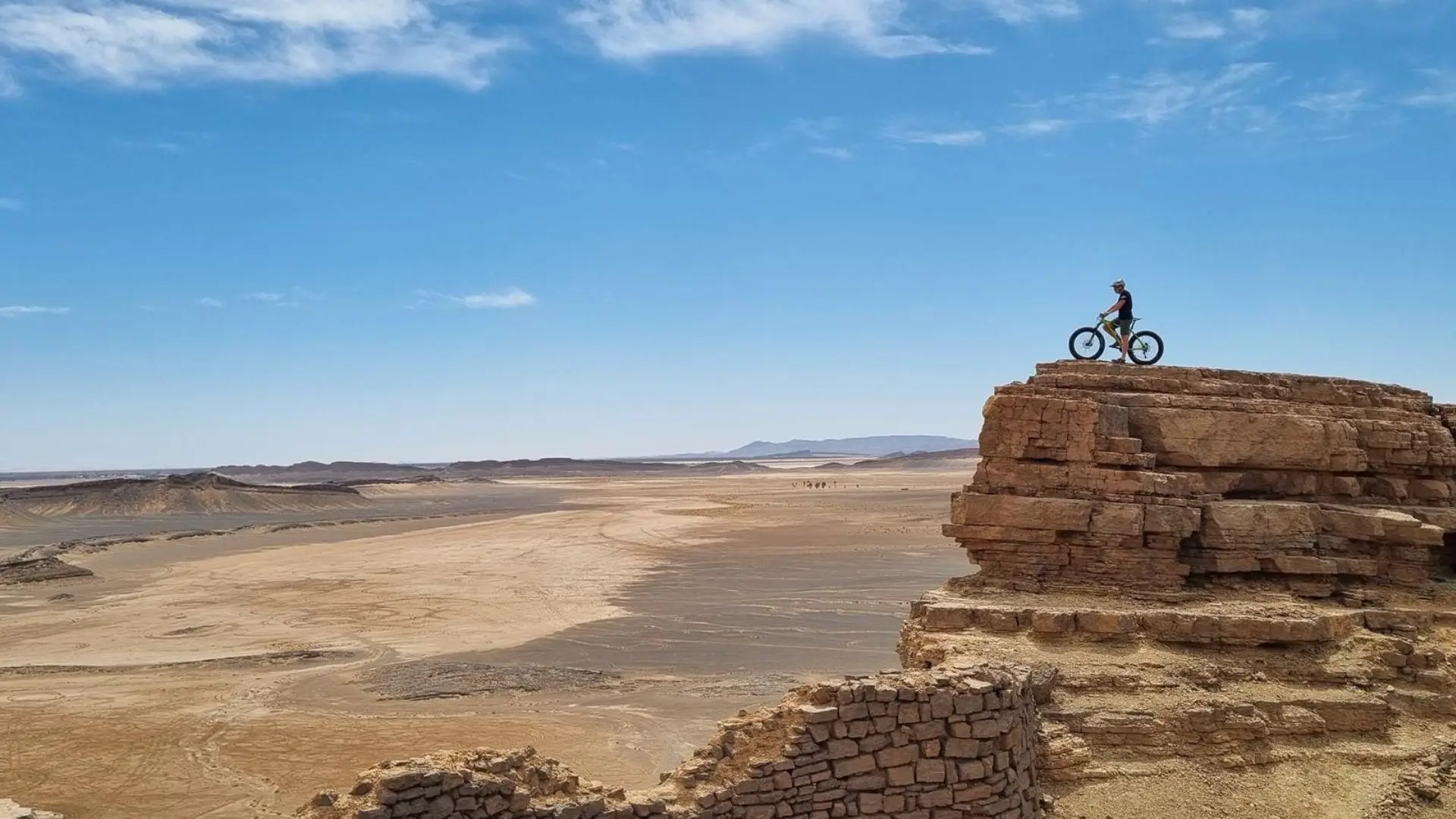 DeRutaPorMarruecos_FatBikes_carcel_portuguesa